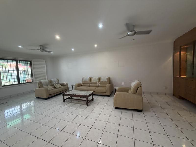 2-storey Terraced House for Rent in Bandar Utama 12 (Bandar Utama) - Calvin Law - Living Room - PropertyGuru.com.my