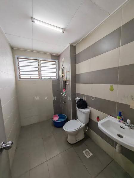 Rumah Teres untuk Dijual di Johor Bahru (Johor) - Wan Ning - Bathroom - PropertyGuru.com.my