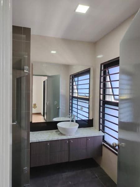 Rumah Teres 3-Tingkat untuk Dijual di Lake Fields (Sungai Besi) - YP Tan - Bathroom - PropertyGuru.com.my