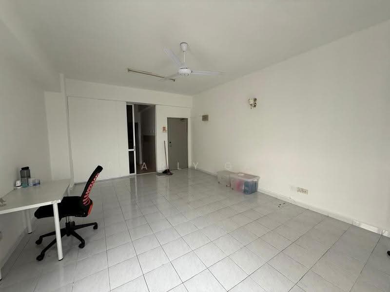 Kondominium untuk Disewa di Ridzuan Condominium - Pearly Gan - Living Room - PropertyGuru.com.my
