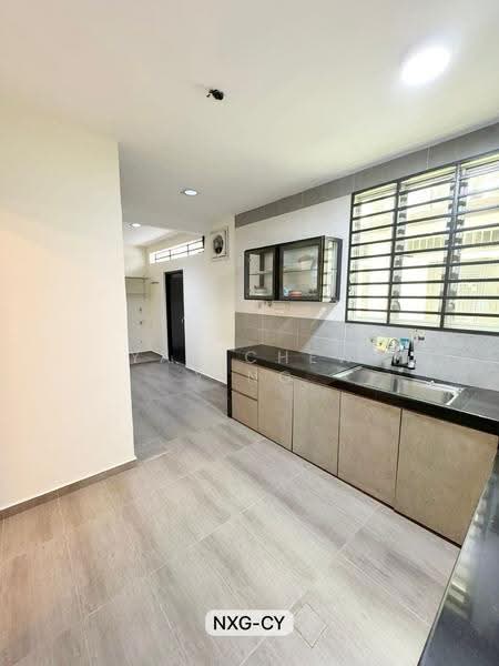 2-storey Terraced House for Rent in Bukit Raja (Selangor) - Yap Chew Ying - Kitchen - PropertyGuru.com.my