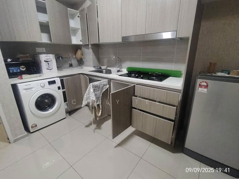 Kediaman Servis untuk Disewa di Gravit8, Klang - Canly Tee - Kitchen - PropertyGuru.com.my