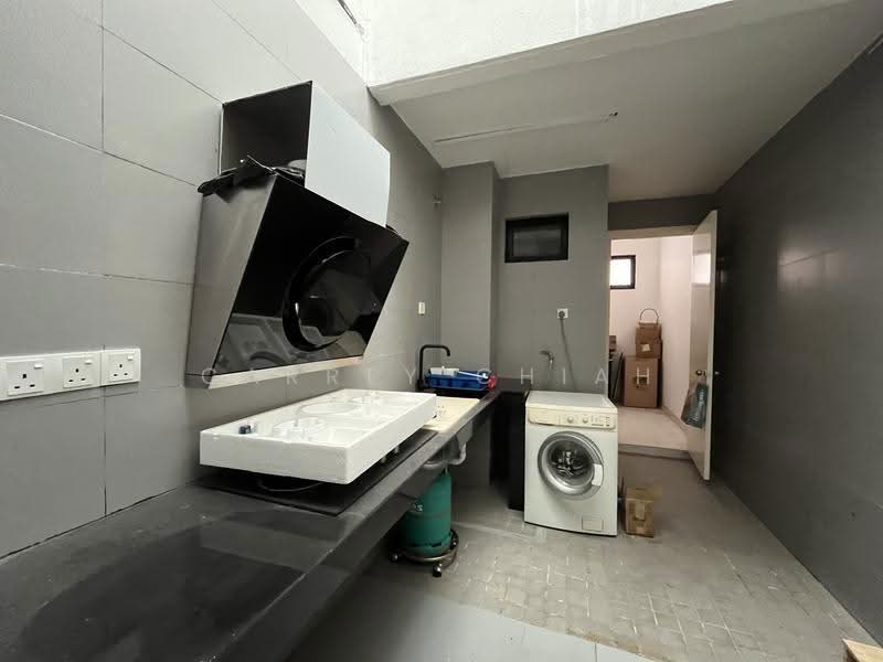 Rumah Teres 2-Tingkat untuk Disewa di Pusat Bandar Puchong (Puchong) - Carrey Chiah - Kitchen - PropertyGuru.com.my