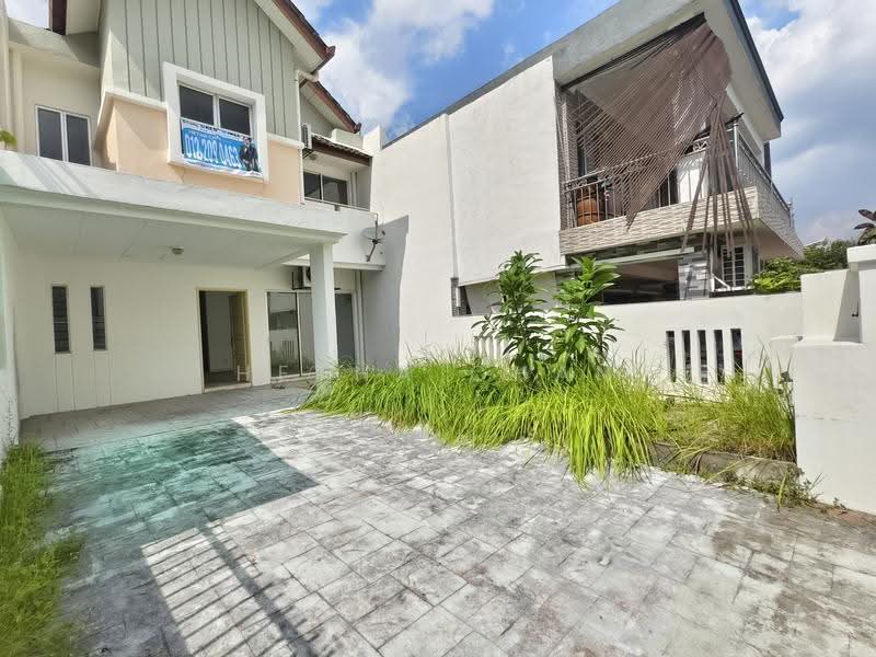 Rumah Teres 2-Tingkat untuk Dijual di Kota Emerald (Rawang) - Hetha Chan - Exterior - PropertyGuru.com.my