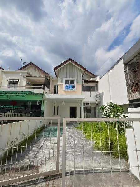Rumah Teres 2-Tingkat untuk Dijual di Kota Emerald (Rawang) - Hetha Chan - Exterior - PropertyGuru.com.my