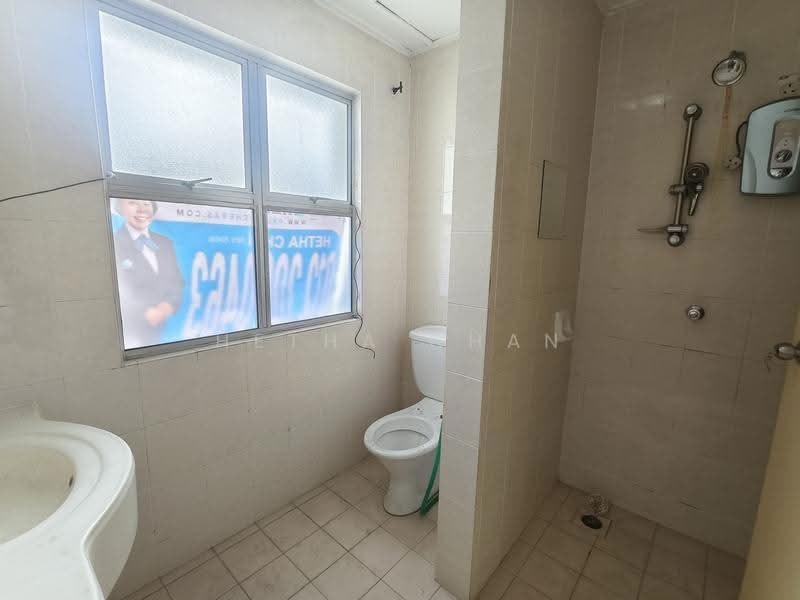 Rumah Teres 2-Tingkat untuk Dijual di Kota Emerald (Rawang) - Hetha Chan - Bathroom - PropertyGuru.com.my