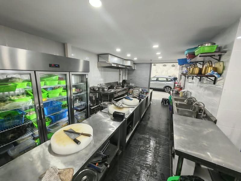 Shop / Office untuk Disewa di Taman Connaught (Cheras) - Samantha Sun - Kitchen - PropertyGuru.com.my