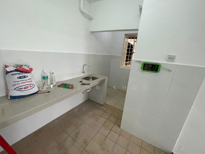 Pangsapuri untuk Dijual di Bandar Baru Kundang - Evelyn Khoo - Kitchen - PropertyGuru.com.my