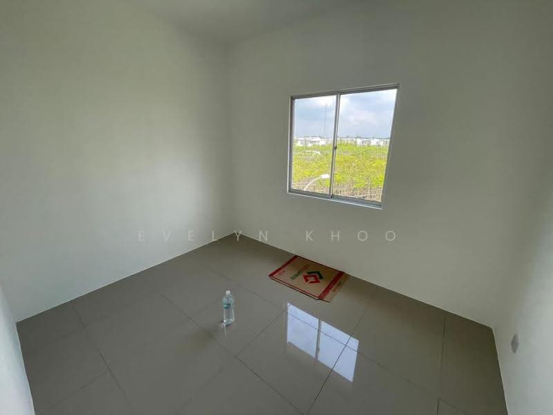 Pangsapuri untuk Dijual di Bandar Baru Kundang - Evelyn Khoo - Room - PropertyGuru.com.my