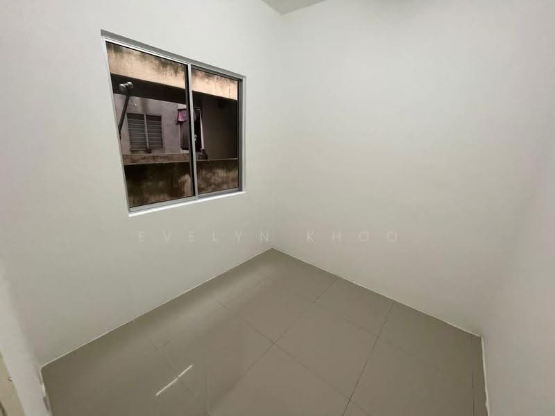 Pangsapuri untuk Dijual di Bandar Baru Kundang - Evelyn Khoo - Room - PropertyGuru.com.my