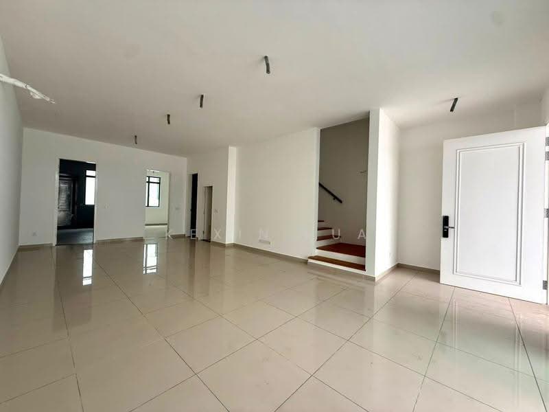2-storey Terraced House for Sale in Bandar Seri Alam (Masai) - Kexin Hua - Living Room - PropertyGuru.com.my