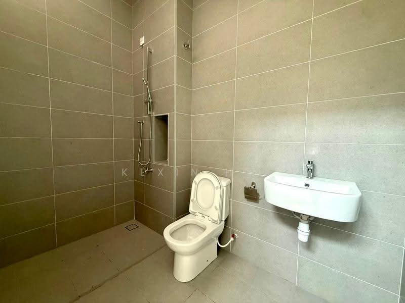 2-storey Terraced House for Sale in Bandar Seri Alam (Masai) - Kexin Hua - Bathroom - PropertyGuru.com.my