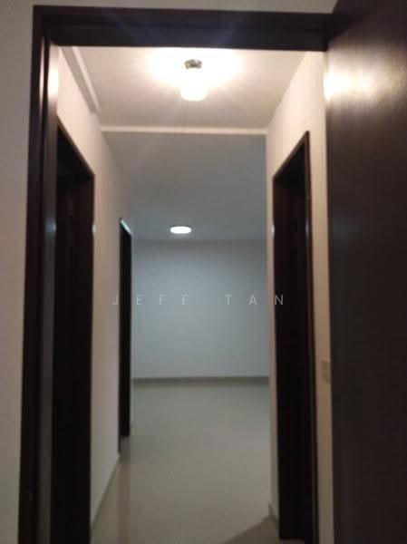 Kondominium untuk Disewa di Ken Rimba Condominium 1 - Jeff Tan - Corridor - PropertyGuru.com.my