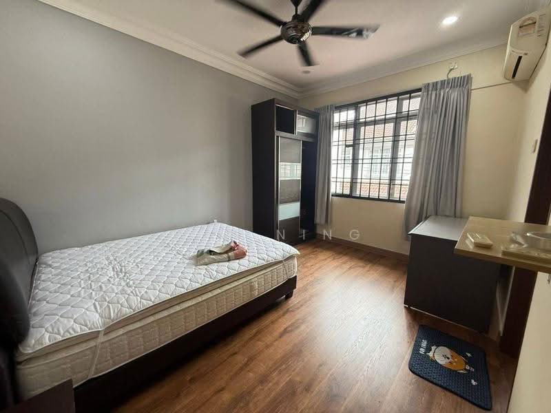 2-storey Terraced House for Sale in Bandar Seri Alam (Masai) - Wan Ning - Bedroom - PropertyGuru.com.my