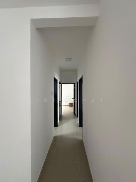 Pangsapuri untuk Disewa di Residensi Akasia Jubilee - KINKI CHAN - Corridor - PropertyGuru.com.my