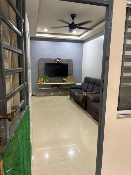 1-storey Terraced House for Rent in Taman Pulai Emas (Kulai) - Mathan Kumar - Living Room - PropertyGuru.com.my