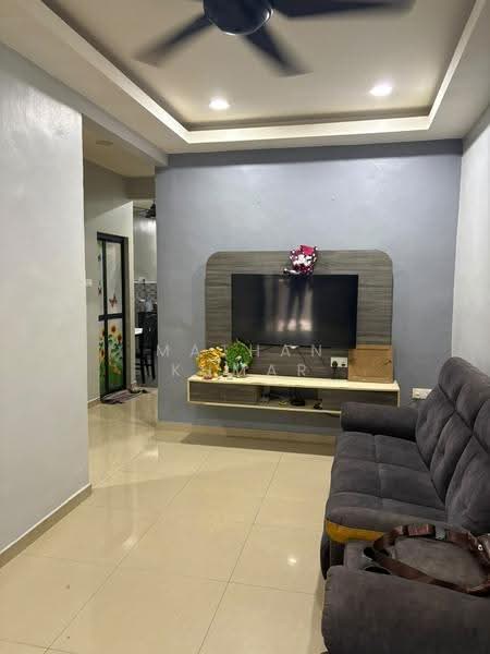 1-storey Terraced House for Rent in Taman Pulai Emas (Kulai) - Mathan Kumar - Living Room - PropertyGuru.com.my