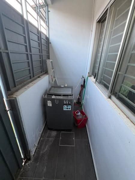 1-storey Terraced House for Rent in Taman Pulai Emas (Kulai) - Mathan Kumar - Balcony - PropertyGuru.com.my