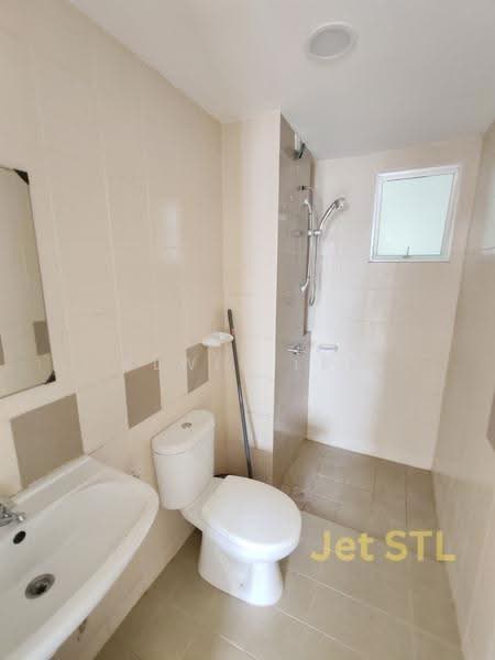 Rumah Teres 2-Tingkat untuk Dijual di Setia Indah (Setia Alam) - Alwin Lee - Bathroom - PropertyGuru.com.my