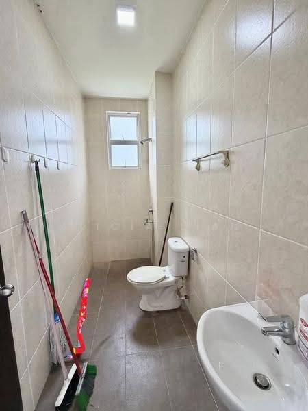 Rumah Teres 2-Tingkat untuk Dijual di Taman Molek (Johor Bahru) - Alicia Lian - Bathroom - PropertyGuru.com.my