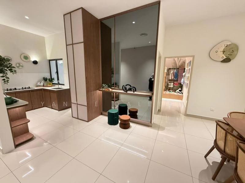 Condominium for Sale at Residensi Kirana - Yantie Qaleesya - Kitchen - PropertyGuru.com.my