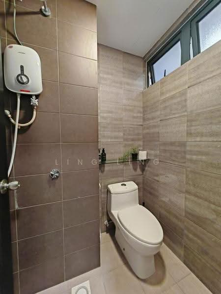 Service Residence for Rent at Symphony Tower (Menara Simfoni) - Ling Ling - Bathroom - PropertyGuru.com.my