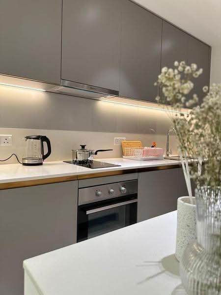 Service Residence for Sale at Residensi Solaris Parq - Edward Yap - Kitchen - PropertyGuru.com.my