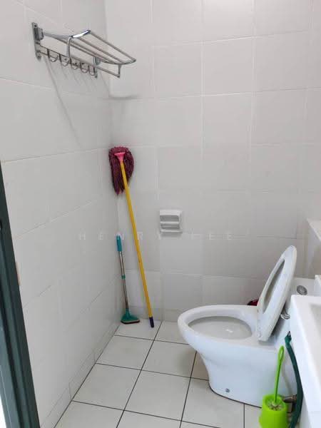 Service Residence for Sale at D'Ambience Residences (Pangsapuri Ikatan Flora) - Henry Lee - Bathroom - PropertyGuru.com.my