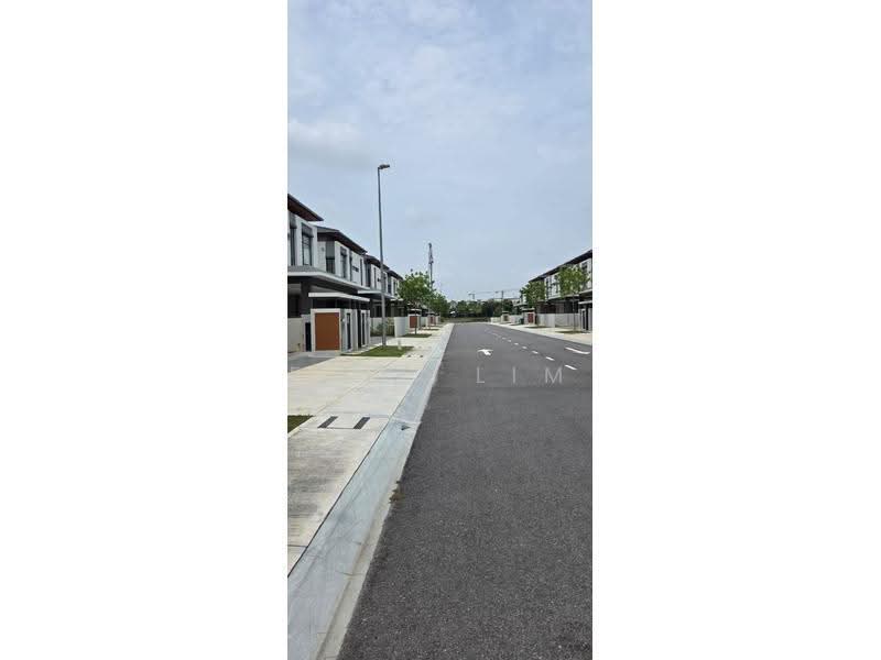 Semi-Detached House for Sale in Telok Panglima Garang (Selangor) - Eric Lim - Exterior - PropertyGuru.com.my