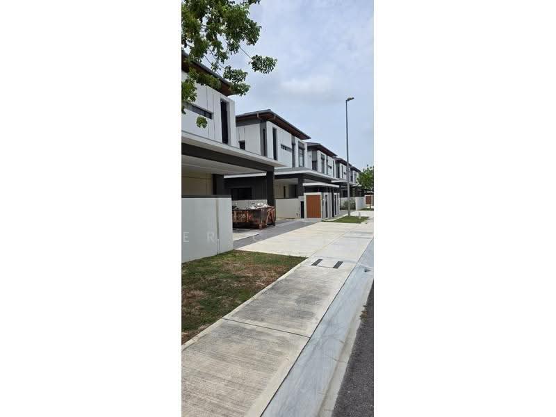 Semi-Detached House for Sale in Telok Panglima Garang (Selangor) - Eric Lim - Exterior - PropertyGuru.com.my
