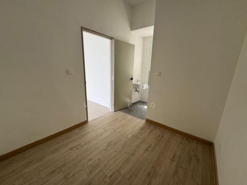 Service Residence for Sale at Piccadilly - May Loo - PropertyGuru.com.my