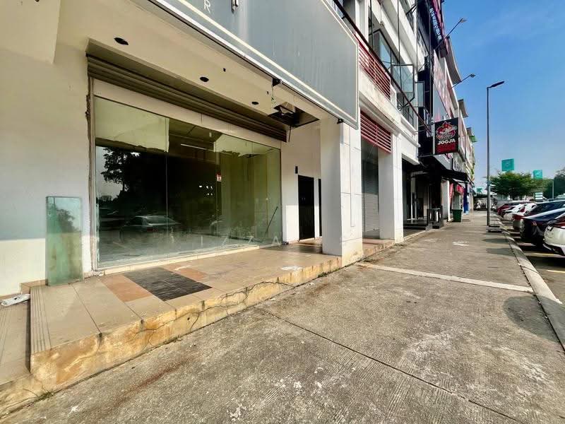 Shop / Office for Rent in Seksyen 7 (Shah Alam) - Izza Is - Exterior - PropertyGuru.com.my