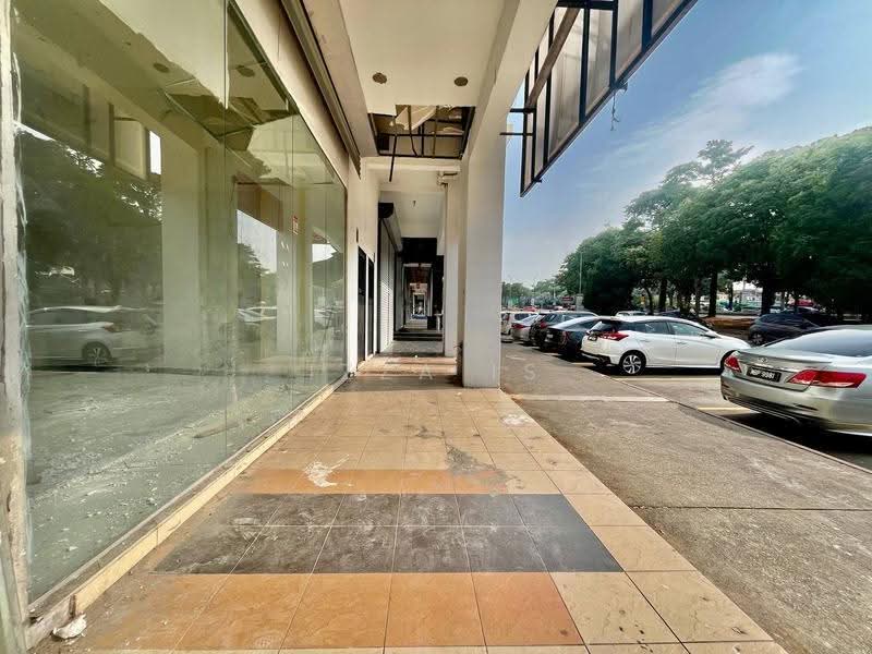 Shop / Office for Rent in Seksyen 7 (Shah Alam) - Izza Is - Exterior - PropertyGuru.com.my