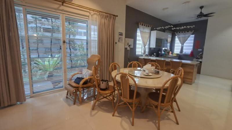 Rumah Berkembar untuk Dijual di Tanjung Bungah (Penang) - HC Tan - Dining Room - PropertyGuru.com.my