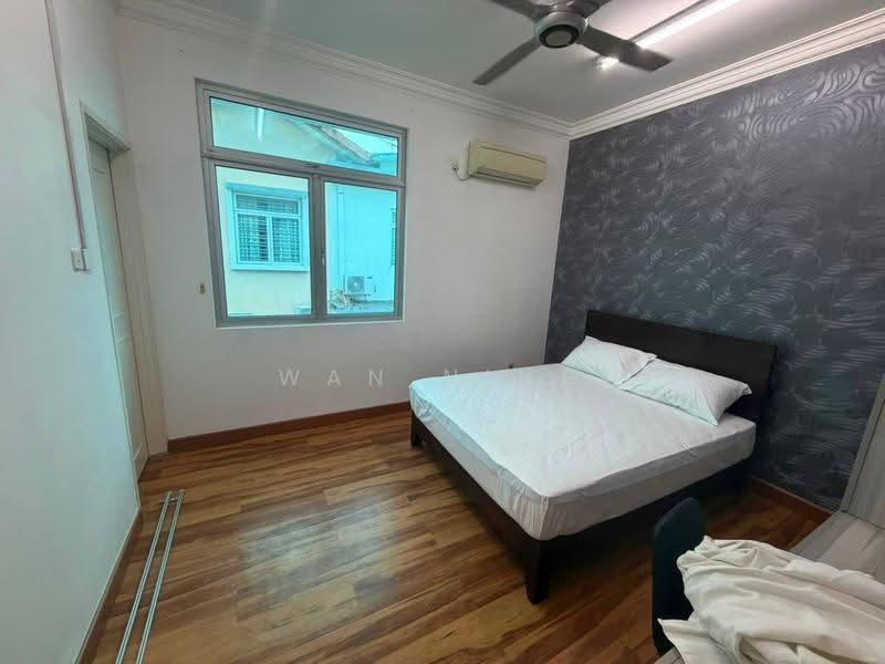 Rumah Berkembar untuk Disewa di Taman Gaya (Johor Bahru) - Wan Ning - Bedroom - PropertyGuru.com.my