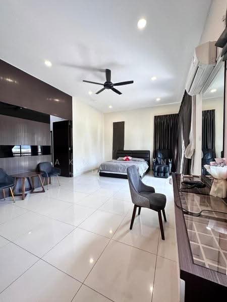 Rumah Berkembar untuk Dijual di Taman Bayu Puteri (Johor Bahru) - Akmal Bin MD Ali - Bedroom - PropertyGuru.com.my