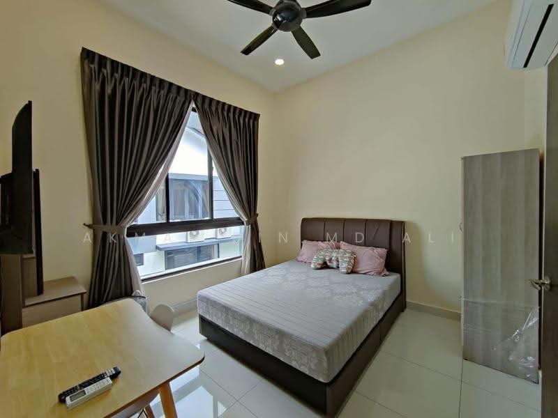Rumah Berkembar untuk Dijual di Taman Bayu Puteri (Johor Bahru) - Akmal Bin MD Ali - Bedroom - PropertyGuru.com.my