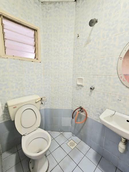 Rumah Teres 2-Tingkat untuk Dijual di Taman Putra Prima (Puchong) - Wendy Chin - Bathroom - PropertyGuru.com.my