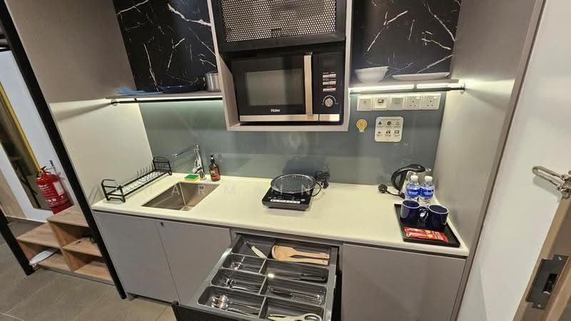 Service Residence for Sale at Mossaz @ Empire City - Charmaine Tan - Kitchen - PropertyGuru.com.my