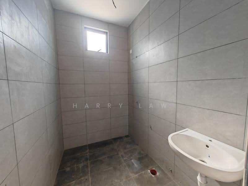 Rumah Berkembar untuk Dijual di Klebang (Melaka) - Harry Law - Bathroom - PropertyGuru.com.my