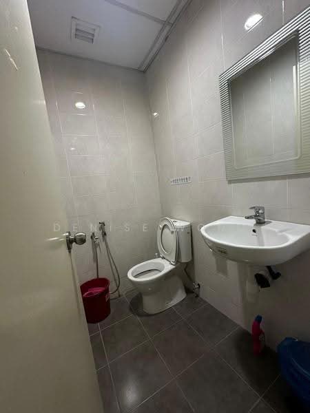 Shop / Office for Rent in Puchong (Selangor) - Denise Wong - Bathroom - PropertyGuru.com.my
