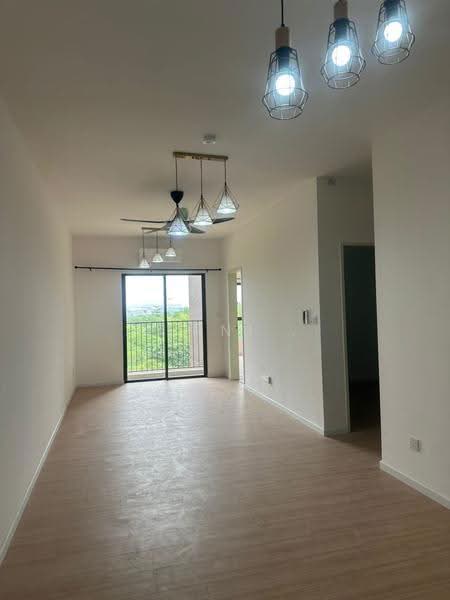 Kediaman Servis untuk Disewa di Residensi Dian II - Yenni . - Living Room - PropertyGuru.com.my