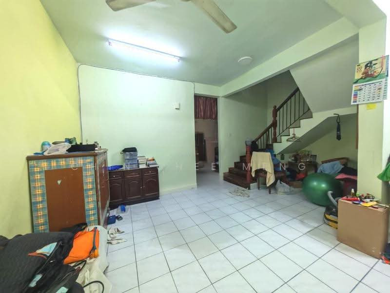 2-storey Terraced House for Sale in Taman Cheras Jaya (Cheras) - Chin Chee Meng - Living Room - PropertyGuru.com.my