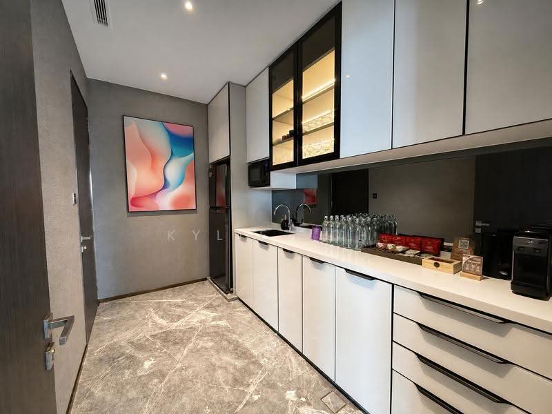 Kediaman Servis untuk Dijual di Imperial Lexis - Kylie Hoh - Kitchen - PropertyGuru.com.my