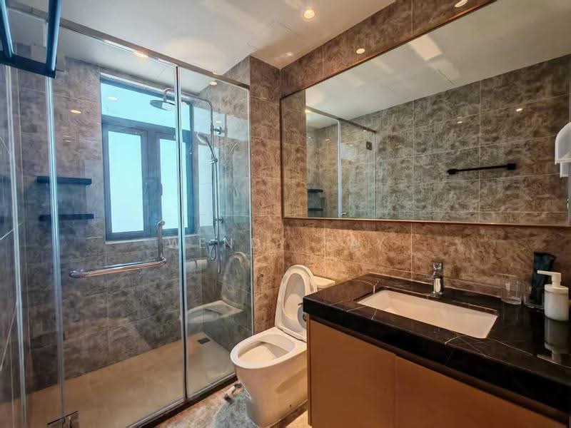 Kondominium untuk Dijual di R&F Princess Cove Phase 2-Seine Region - Wendy Tay - Bathroom - PropertyGuru.com.my