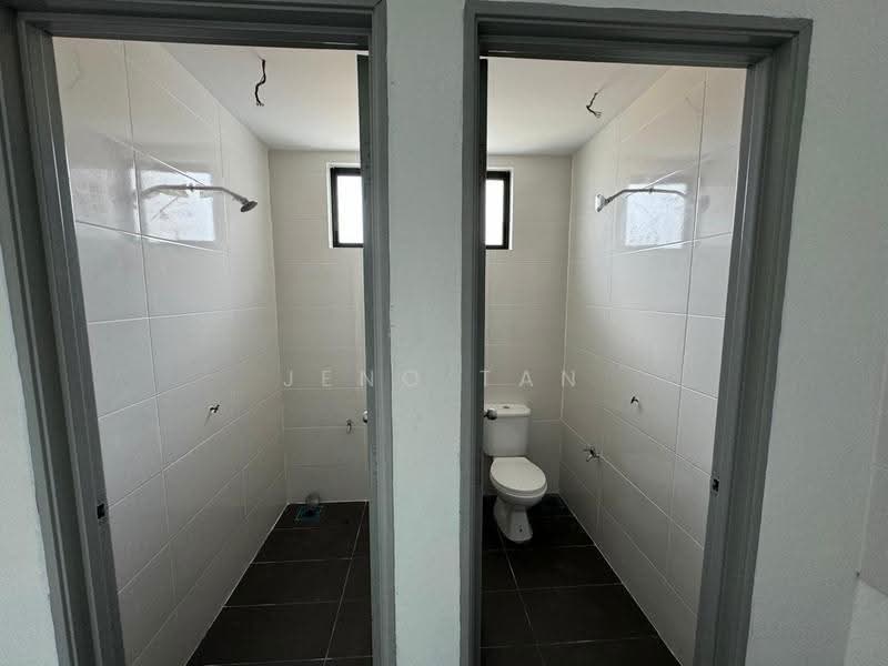 Shop / Office untuk Disewa di Kuching (Sarawak) - Jeno Tan - Bathroom - PropertyGuru.com.my
