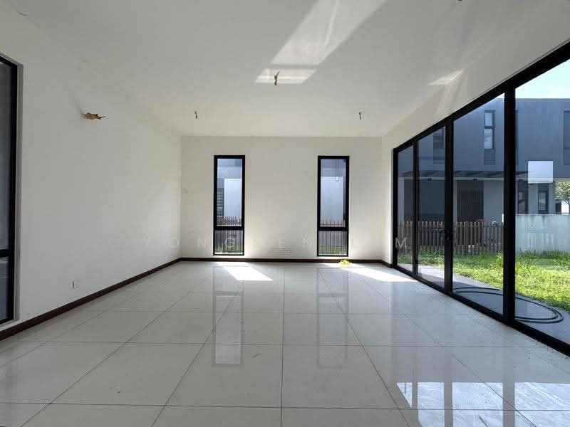 Bungalow House for Sale in Telok Panglima Garang (Selangor) - Yongsen Lim - Living Room - PropertyGuru.com.my