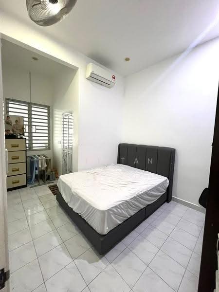 Rumah Teres untuk Dijual di Sungai Ara (Penang) - Jeff Tan - Bedroom - PropertyGuru.com.my