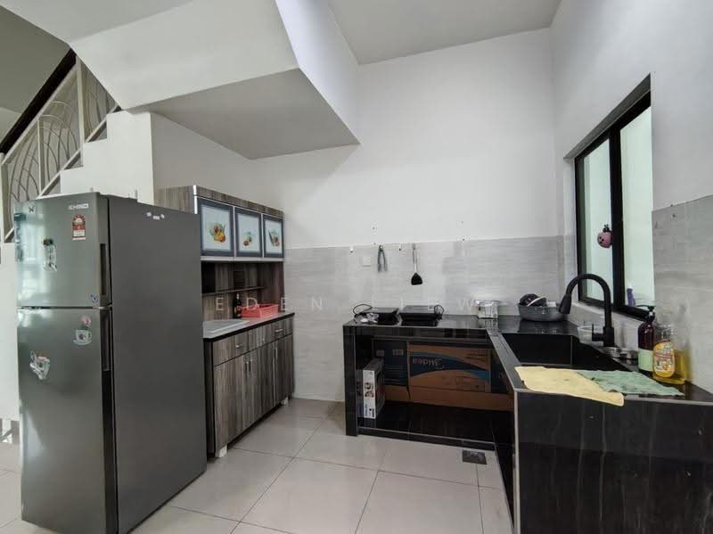 2-storey Terraced House for Sale in Johor Bahru (Johor) - Eden Liew - Kitchen - PropertyGuru.com.my