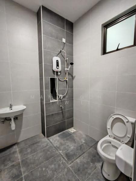 2-storey Terraced House for Rent in Taman Austin Duta (Tebrau) - Mandy Goh Siew Li - Bathroom - PropertyGuru.com.my